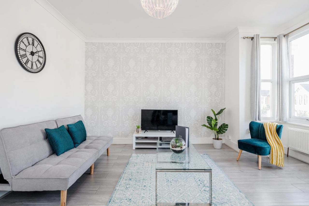 Business & Leisure 2 Bedroom & Parking By Damask Homes Ilford Luaran gambar